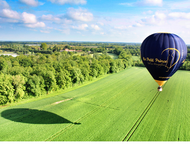 Montgolfières de 3700 mètre cubes